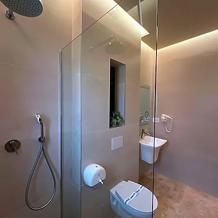 Vila Ducu Mamaia Nord - Teens And Adults Only 14 And Over Mamaia