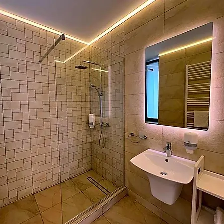 Vila Ducu Mamaia Nord - Teens And Adults Only 14 And Over Szálloda